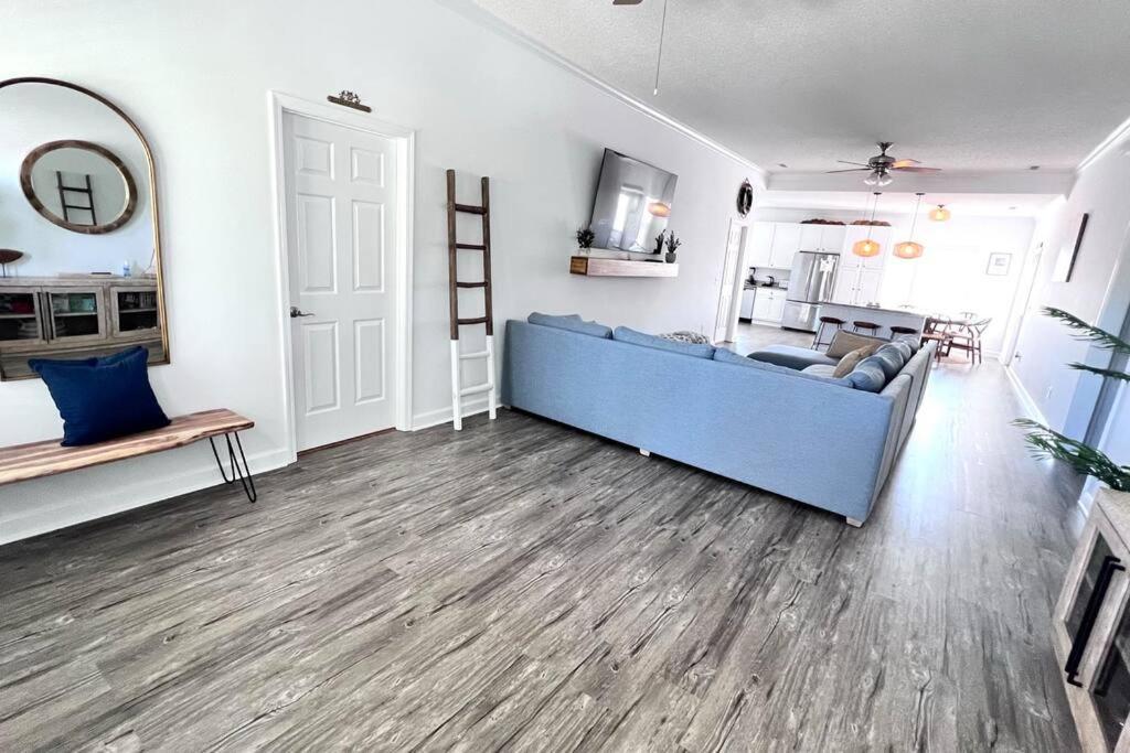 Walk To The Beach-Sleeps 10 And Golfcart Myrtle Beach Zewnętrze zdjęcie
